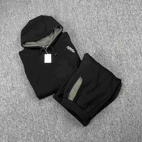 Mertra Contrast Colorblock Fleece Tracksuit Set - Black/Grey Hover Image