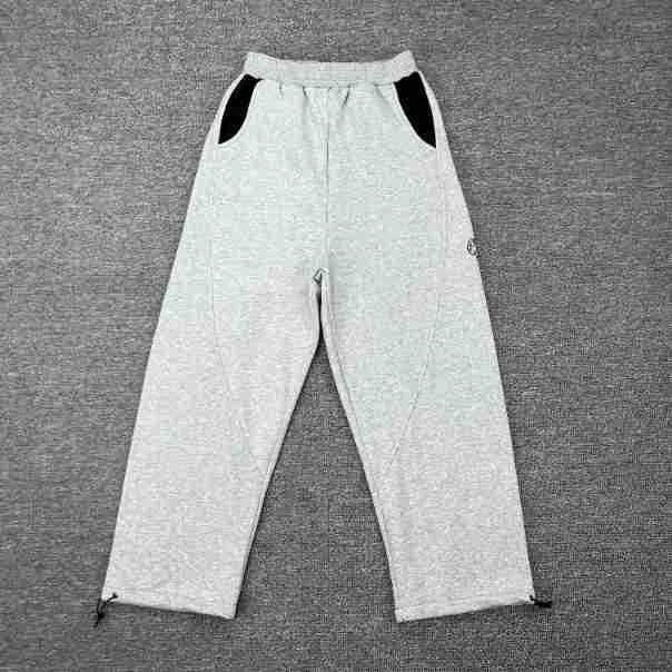 Mertra Contrast Pocket Straight-Leg Sweatpants - Light Grey/Black Hover Image